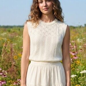Twik Simons Pointelle Knit Vest Womens Medium White Sleeveless Keyhole Back Top